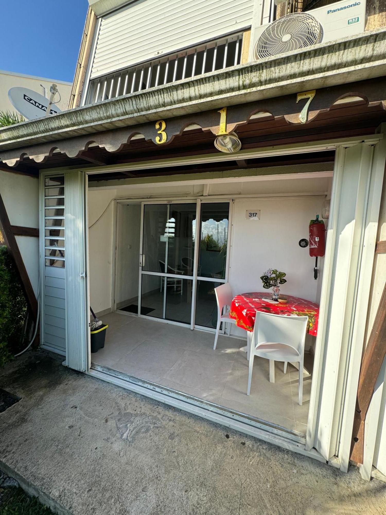 Appartement A La Marina Residence Hotel Village Soleil Le Gosier Le Gosier  Eksteriør bilde